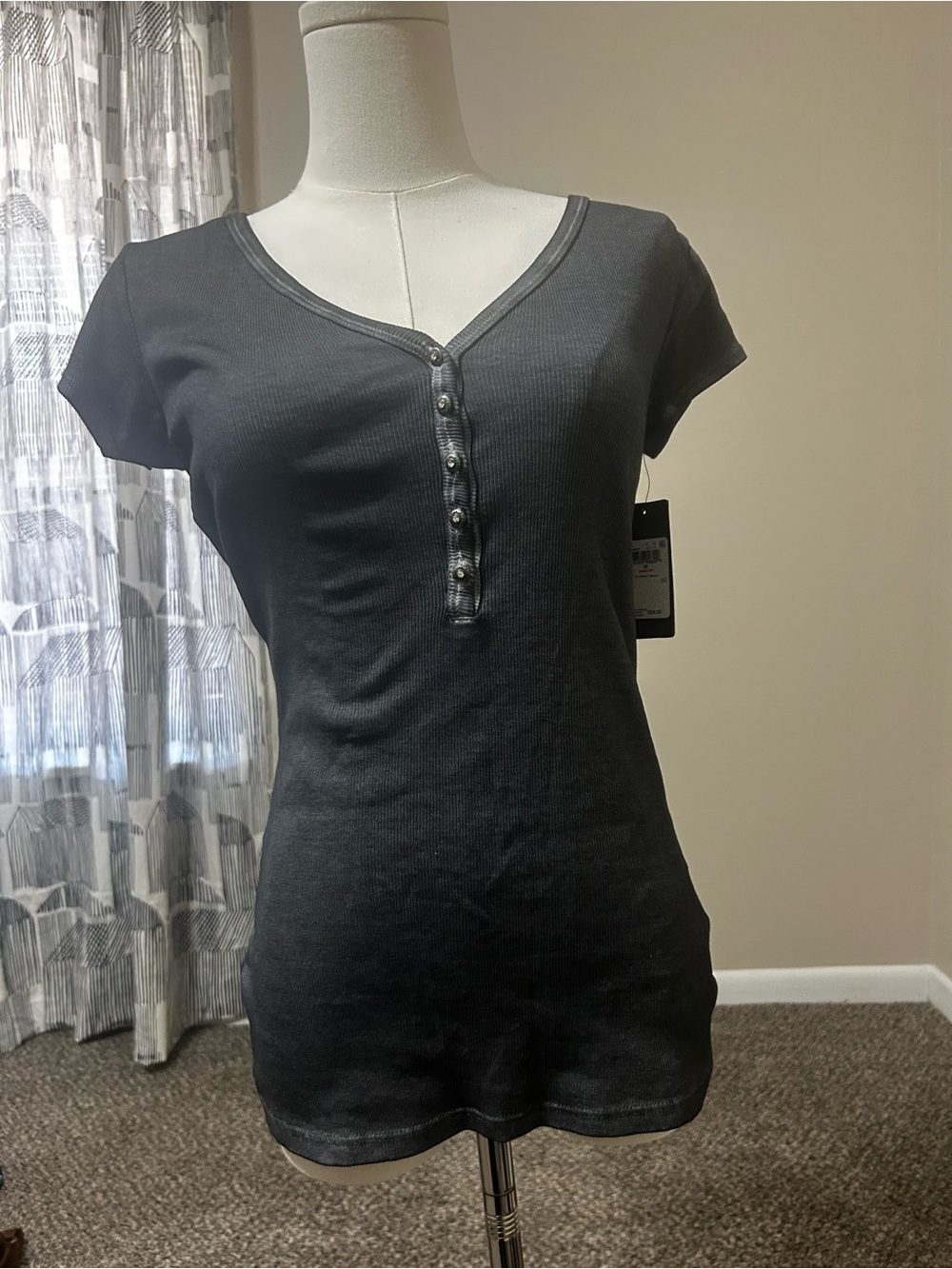 GUESS Women's Short-Sleeve Henley Tee in Charcoal Gray